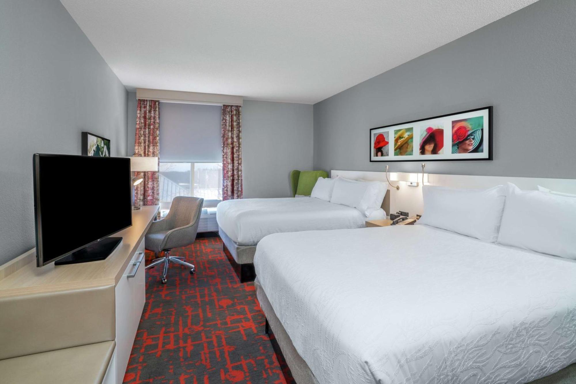Hilton Garden Inn Louisville East מראה חיצוני תמונה
