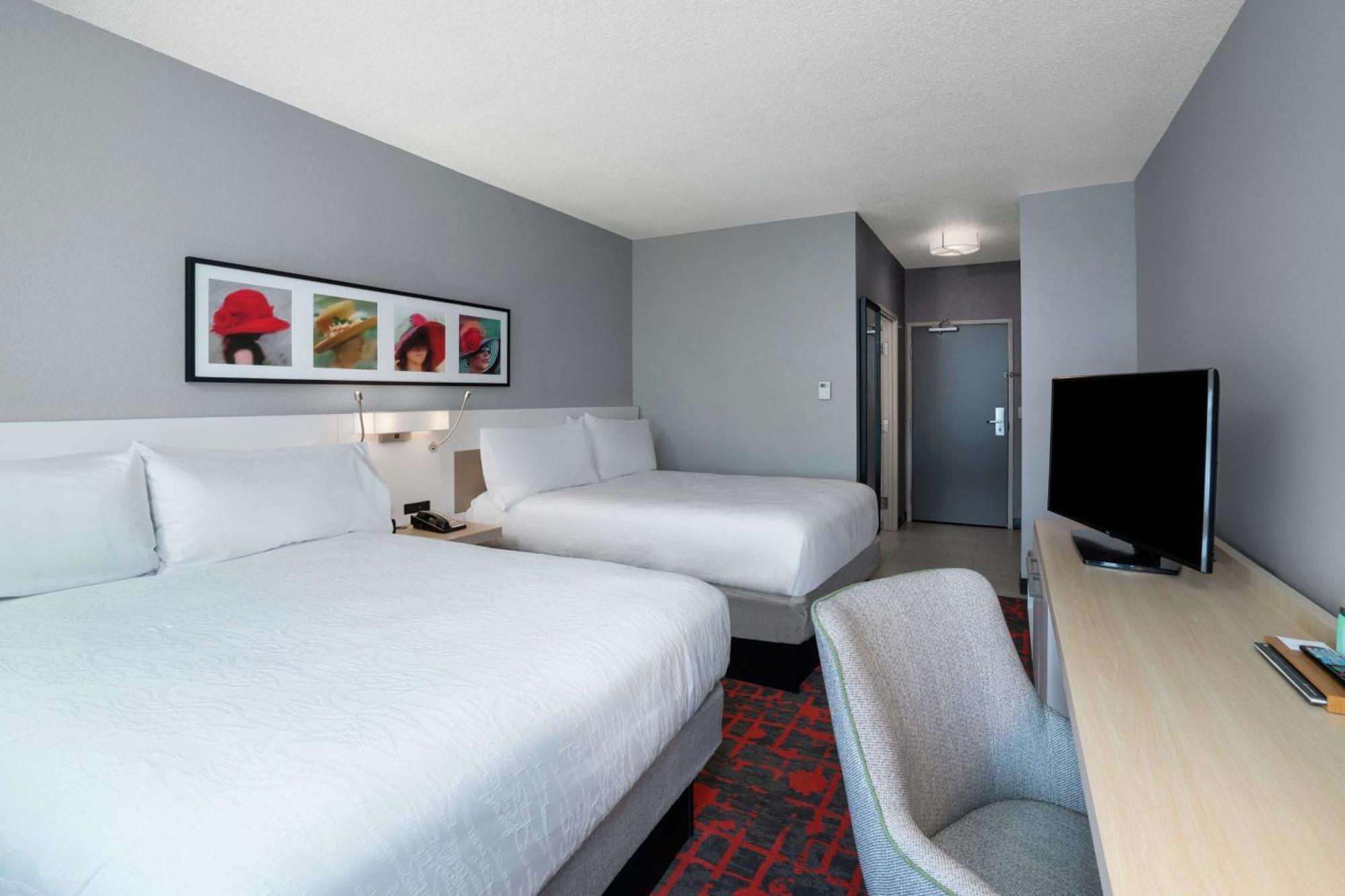 Hilton Garden Inn Louisville East מראה חיצוני תמונה