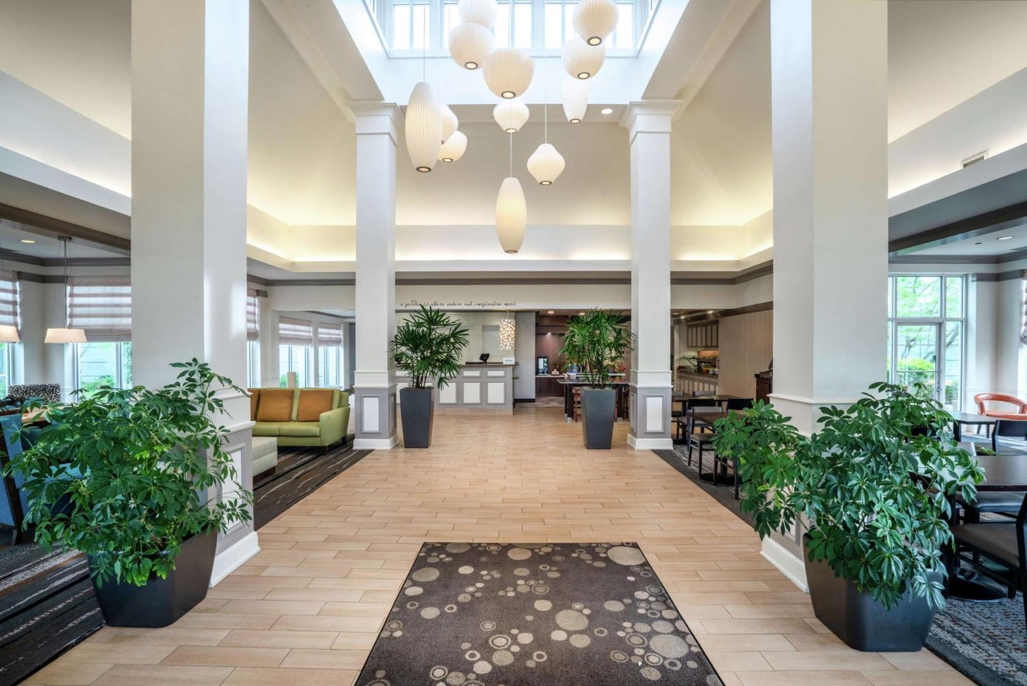 Hilton Garden Inn Louisville East מראה חיצוני תמונה